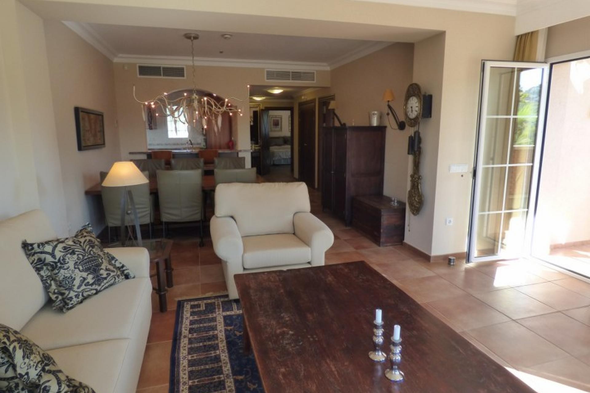 Alquiler a corto plazo - Apartamento -
Denia