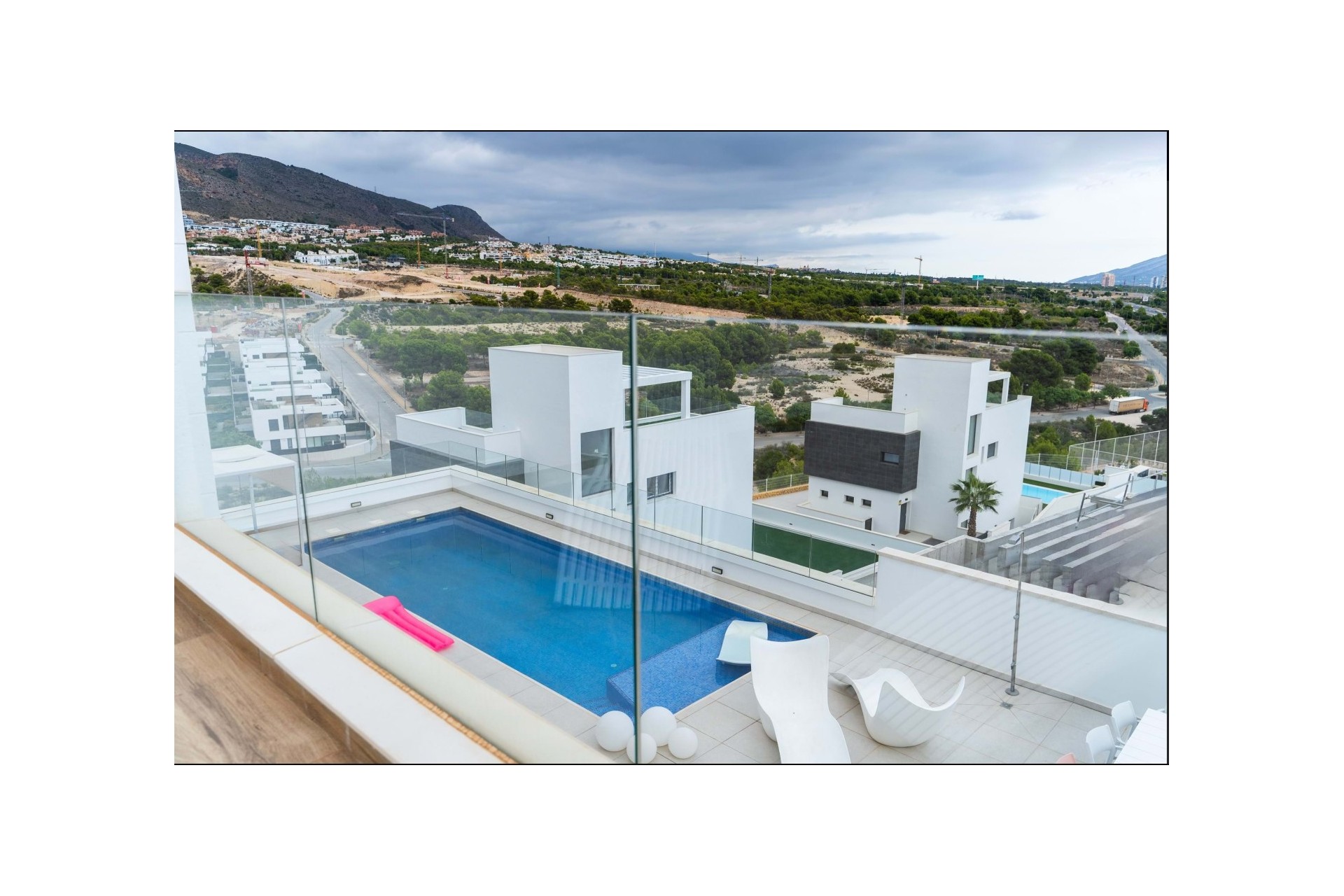 Alquiler a largo plazo - Villa -
Finestrat