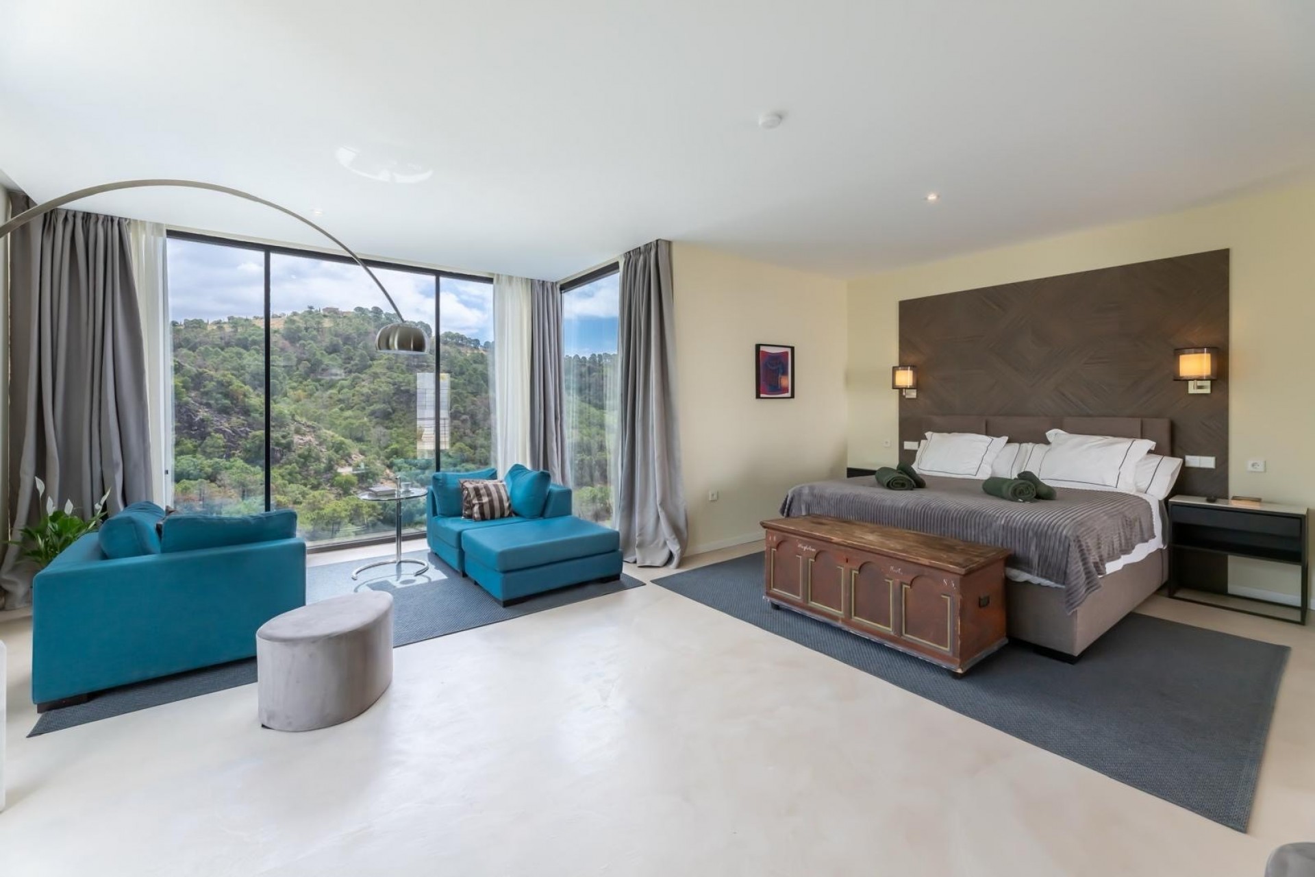 Alquiler a largo plazo - Villa -
Marbella