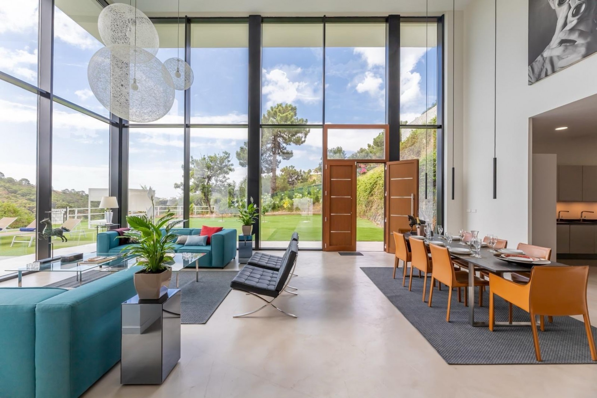 Alquiler a largo plazo - Villa -
Marbella