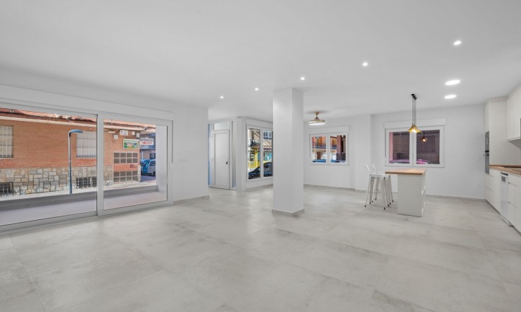 Apartamento - Reventa - Torrevieja - Playa del Acequión