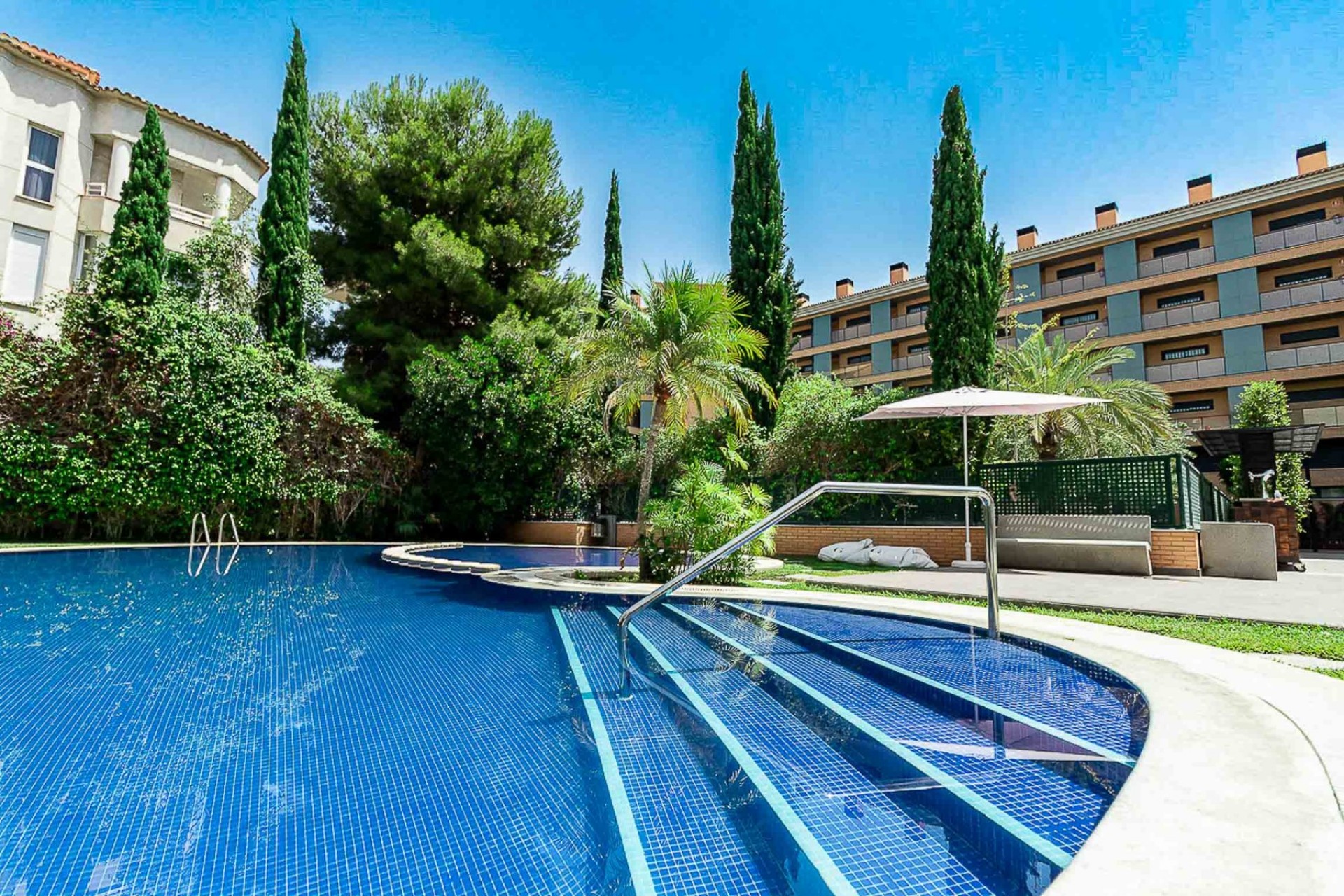 Herverkoop - Appartement -
Albir