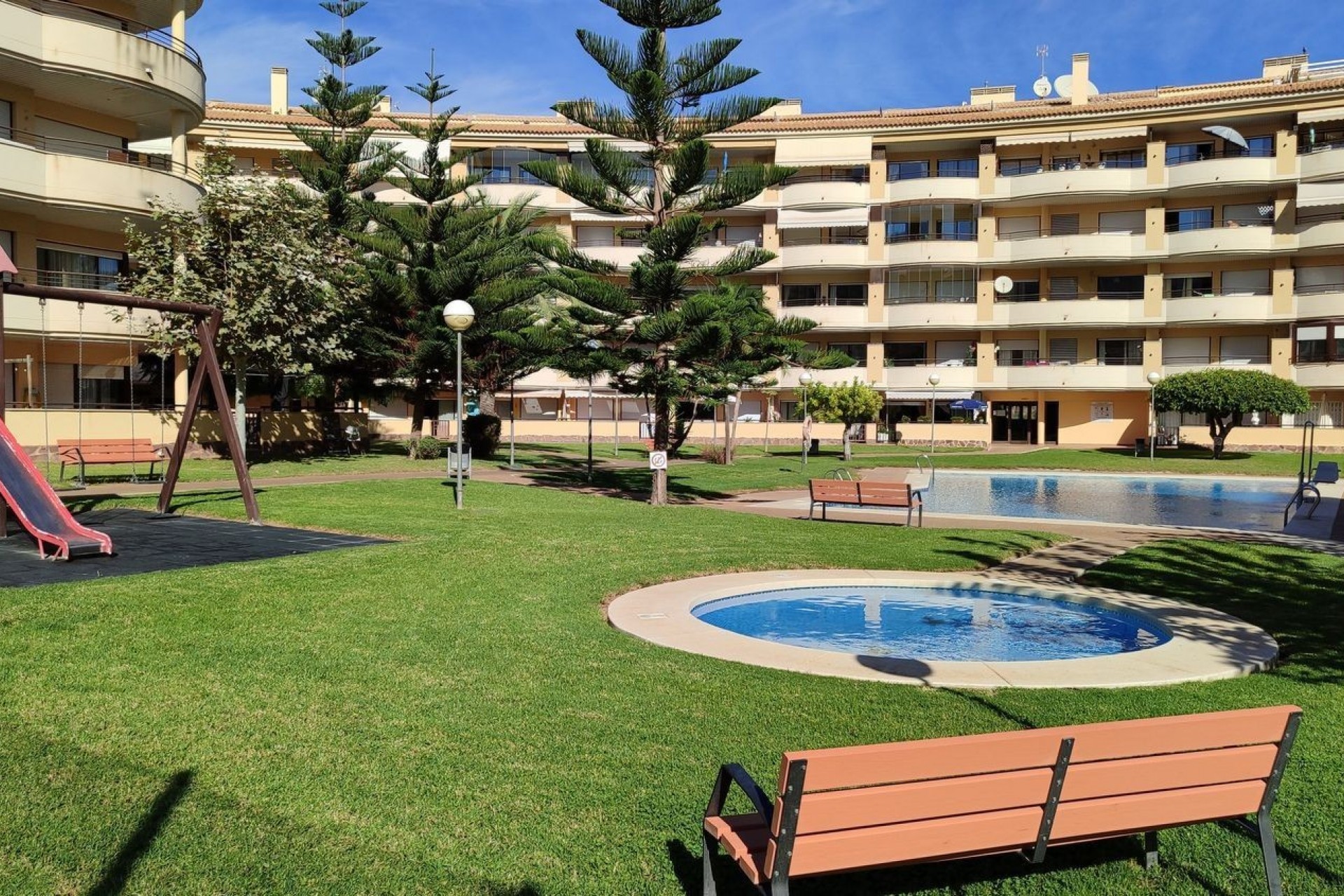 Herverkoop - Appartement -
Albir