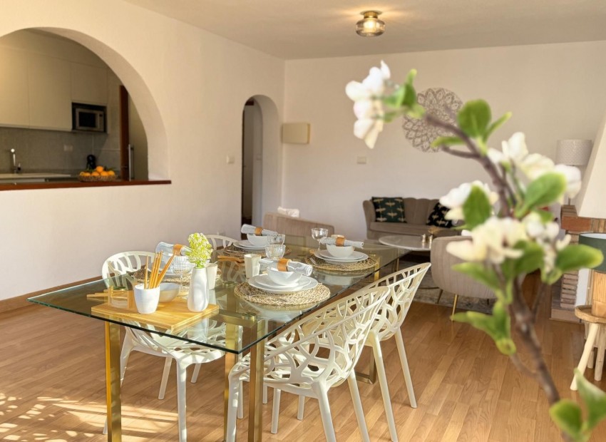 Herverkoop - Appartement -
Albir