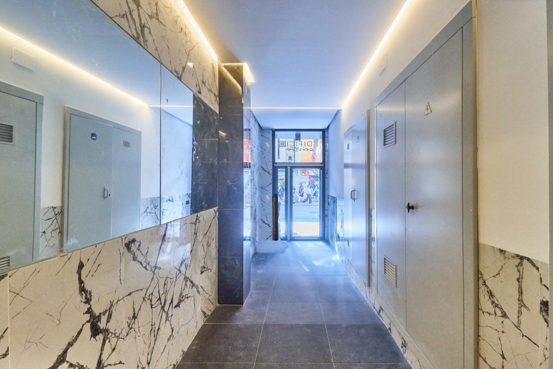 Herverkoop - Appartement -
Fuengirola