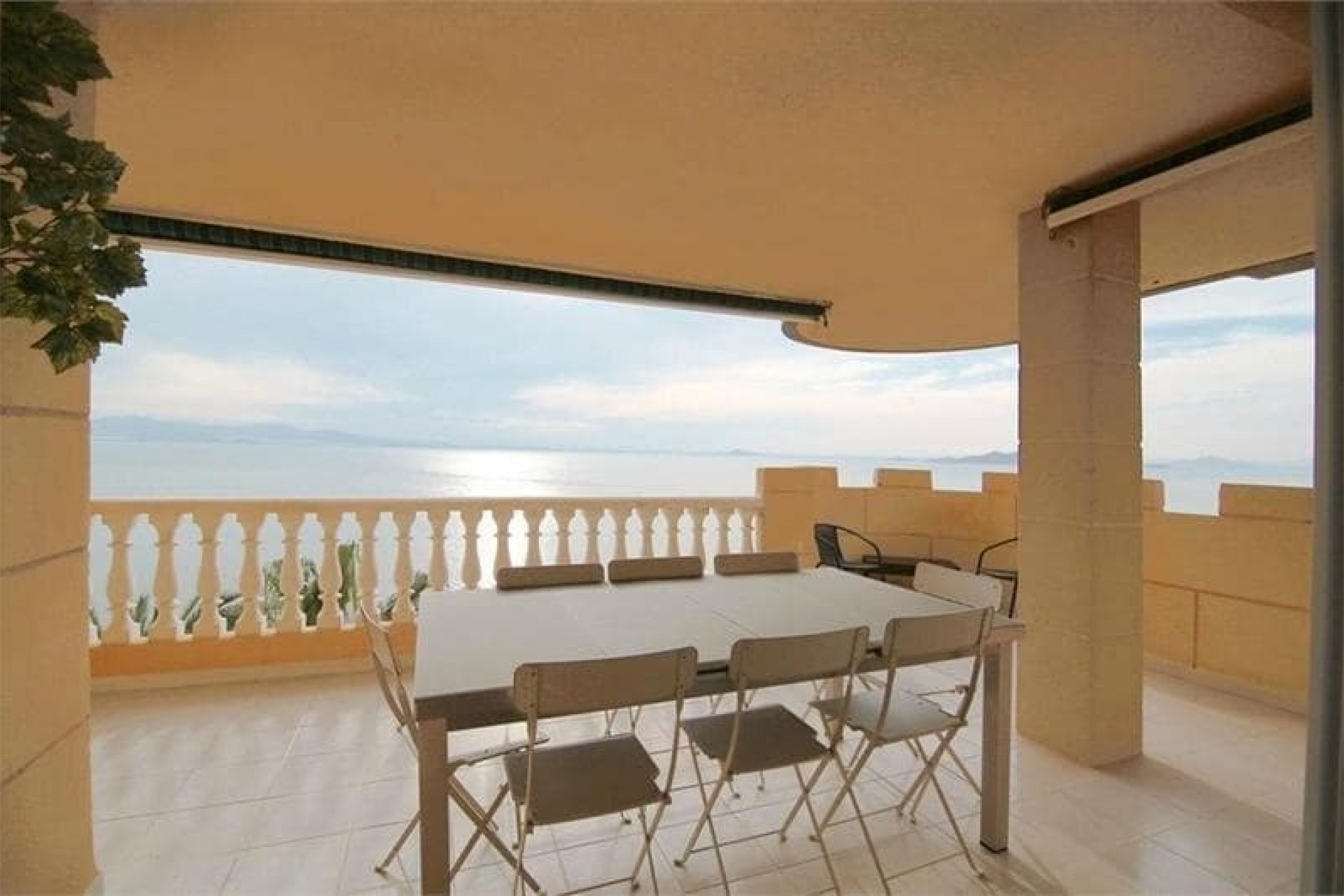 Herverkoop - Appartement -
La Manga del Mar Menor