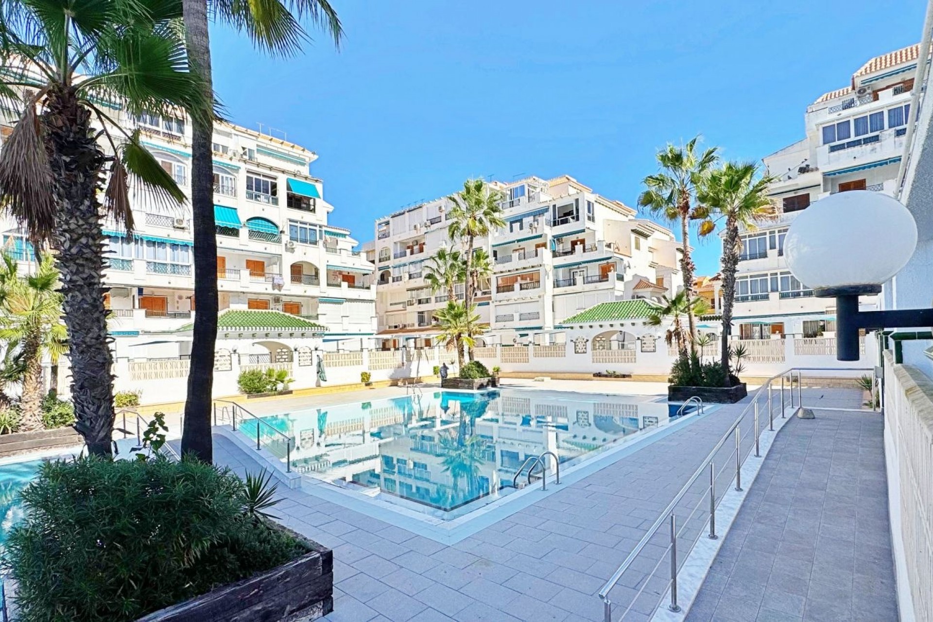Herverkoop - Appartement -
Torrevieja - La Mata