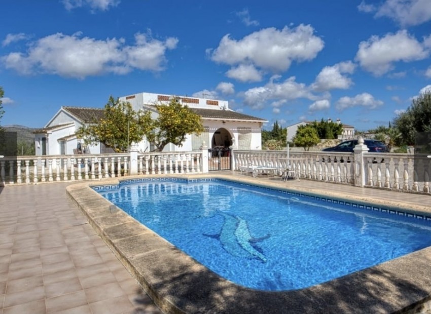 Herverkoop - Finca -
Benissa