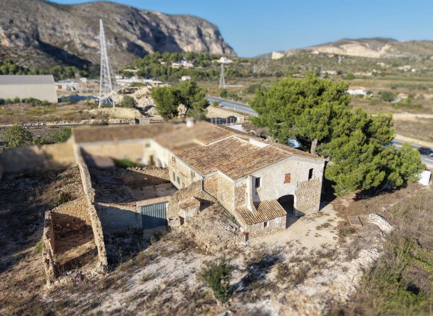 Herverkoop - Finca -
Teulada