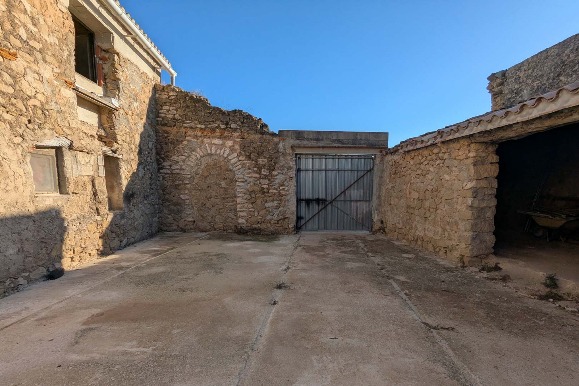 Herverkoop - Finca -
Teulada