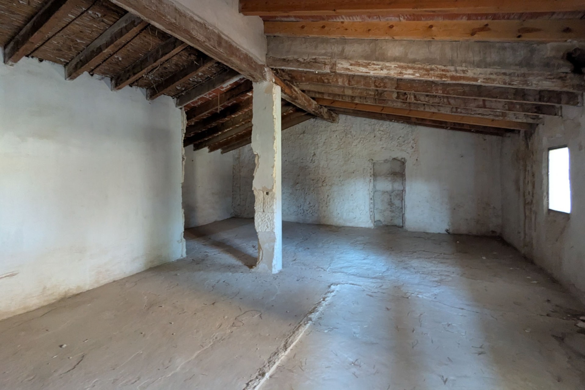 Herverkoop - Finca -
Teulada