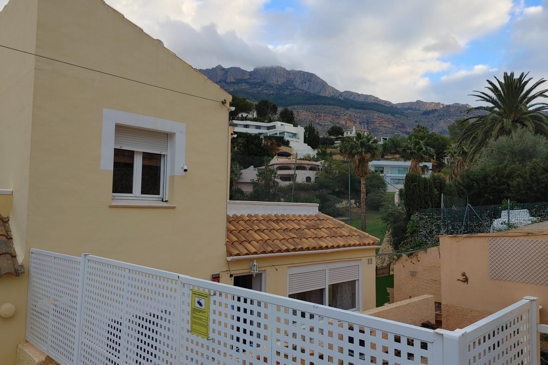 Herverkoop - Half vrijstaand -
Altea la Vella