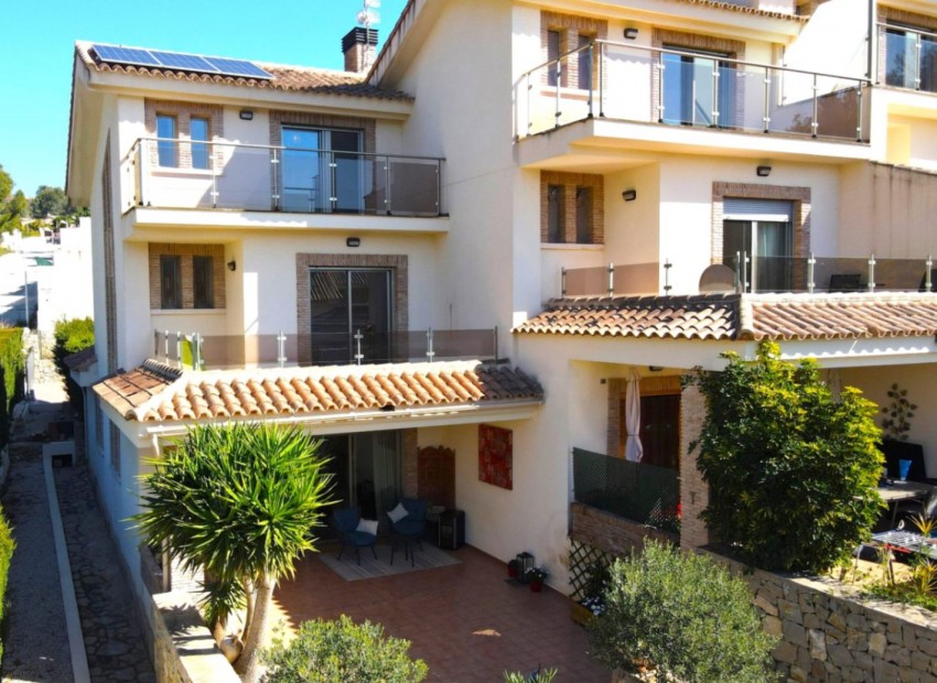 Herverkoop - Herenhuis -
Calpe