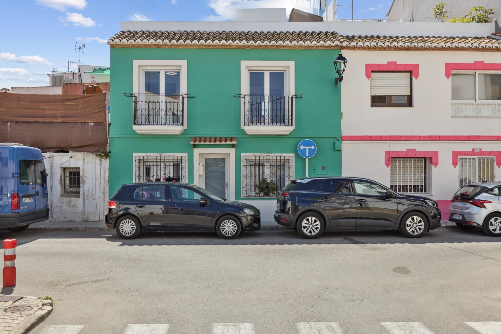 Herverkoop - Herenhuis -
Denia - El Puerto