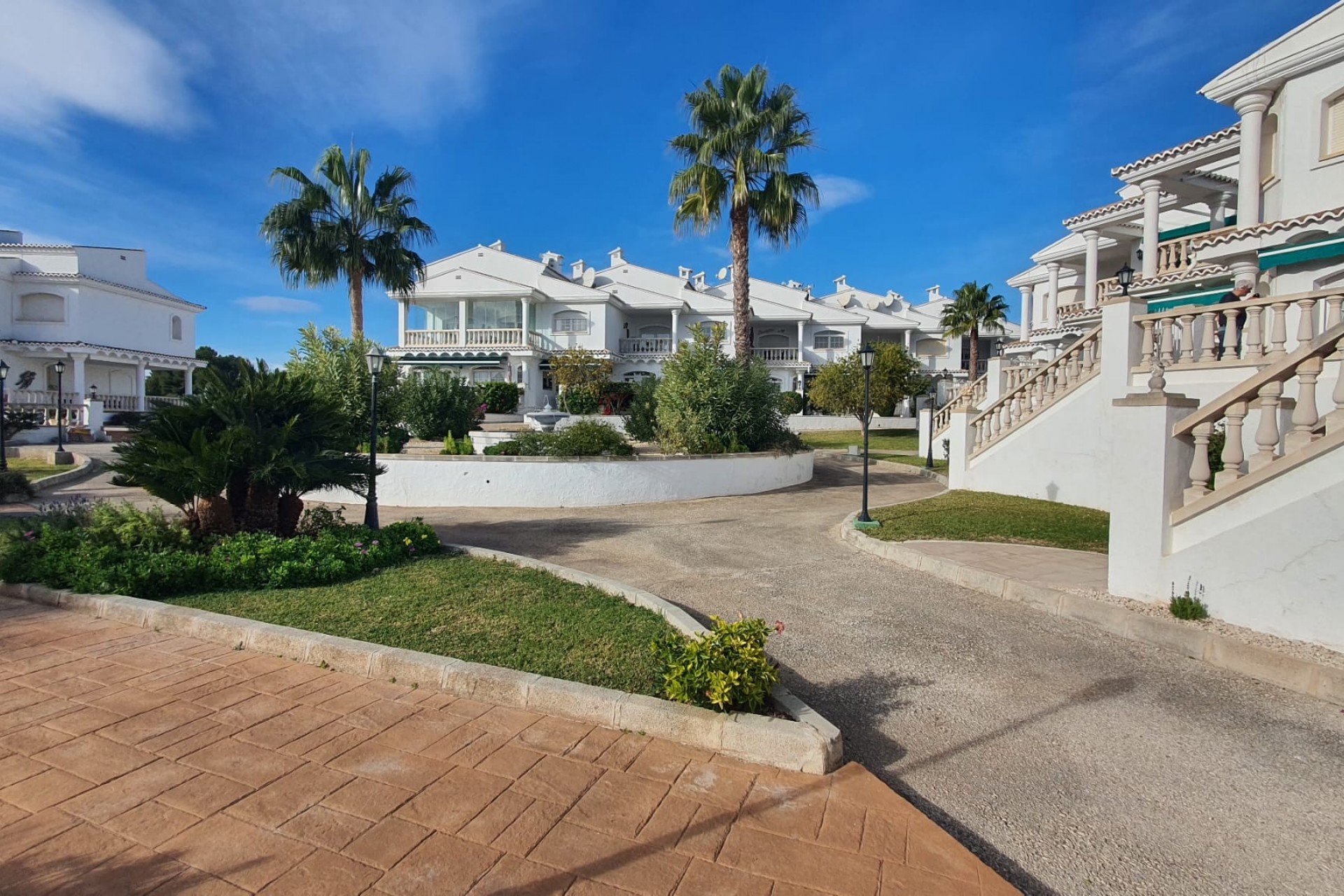 Herverkoop - Herenhuis -
Moraira - Benimeit - Tabaira
