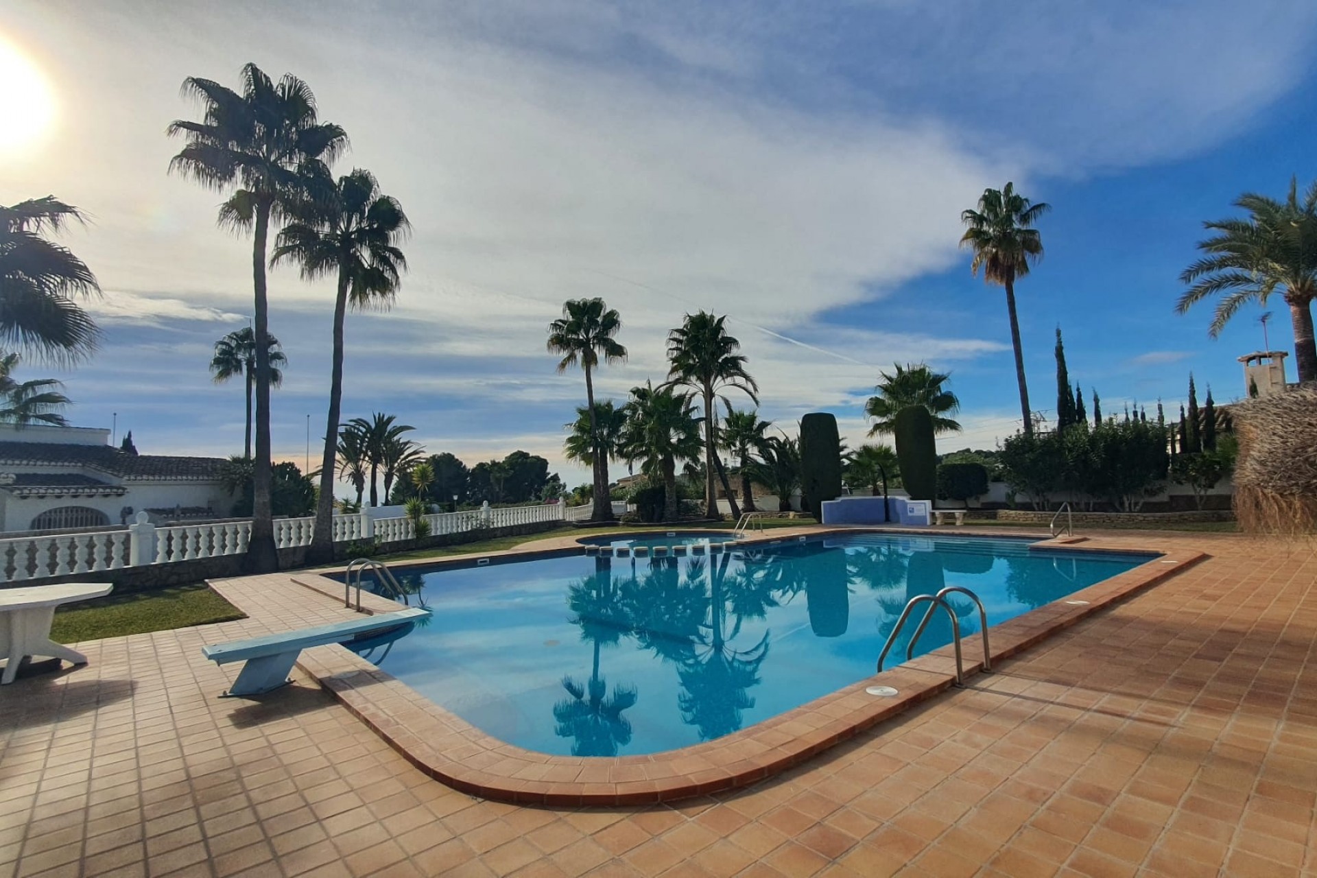 Herverkoop - Herenhuis -
Moraira - Benimeit - Tabaira