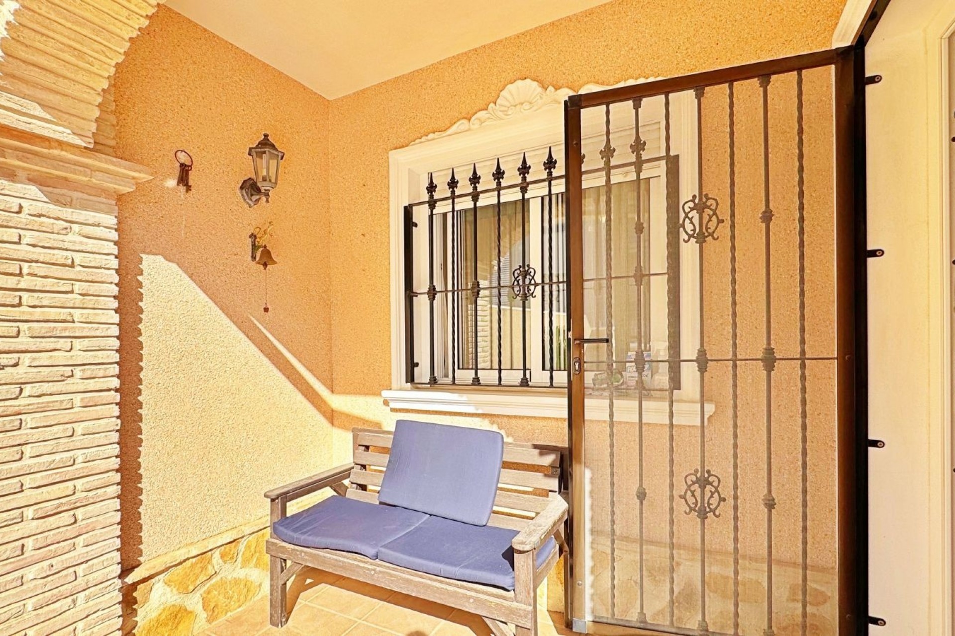 Herverkoop - Herenhuis -
Orihuela Costa - Villamartín