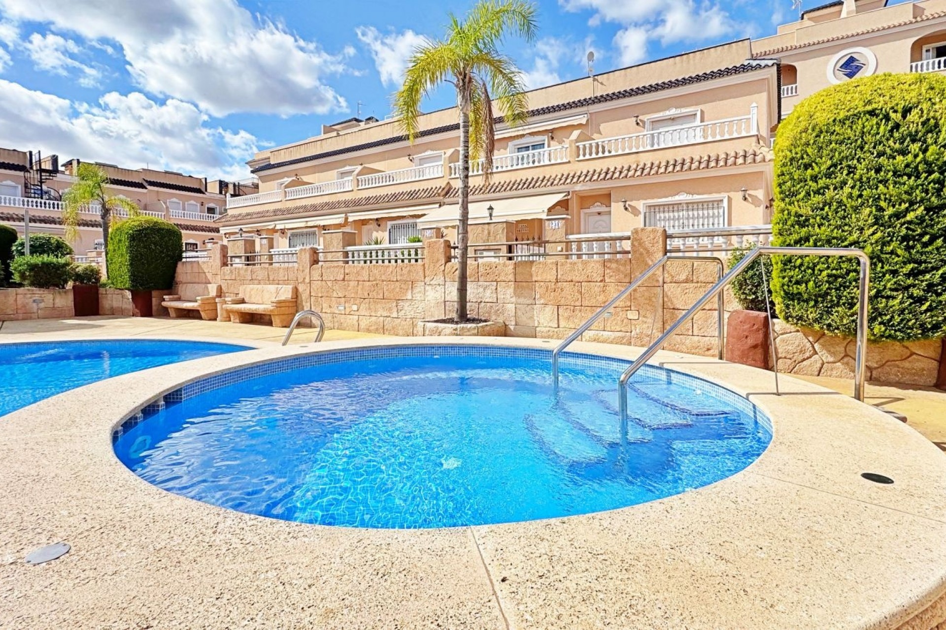 Herverkoop - Herenhuis -
Orihuela Costa - Villamartín