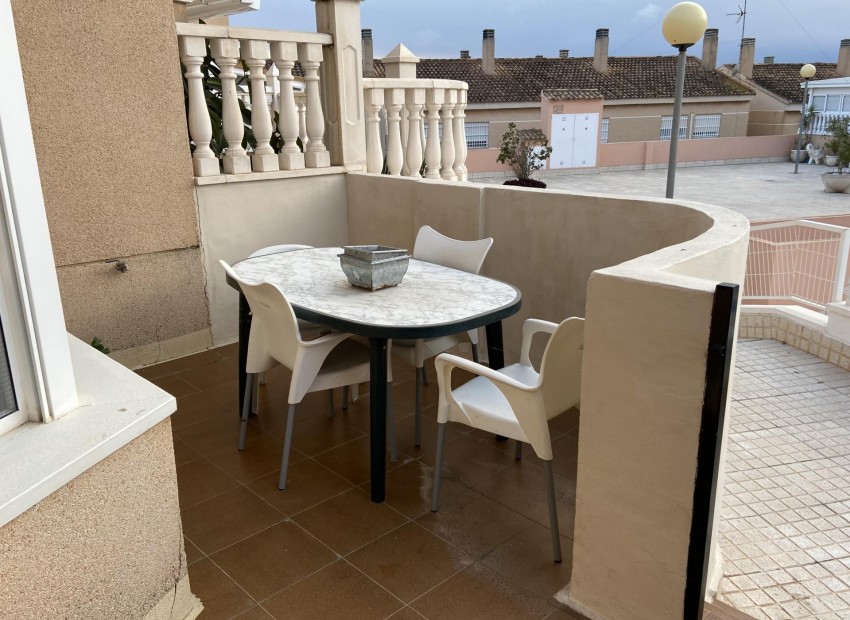 Herverkoop - Herenhuis -
Santa Pola