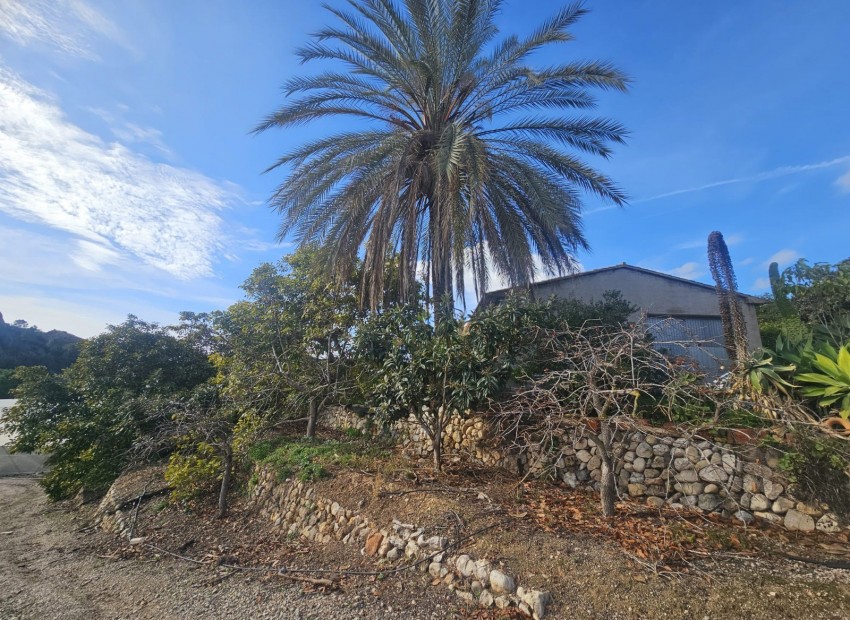 Herverkoop - Landhuis -
Callosa De Ensarrià