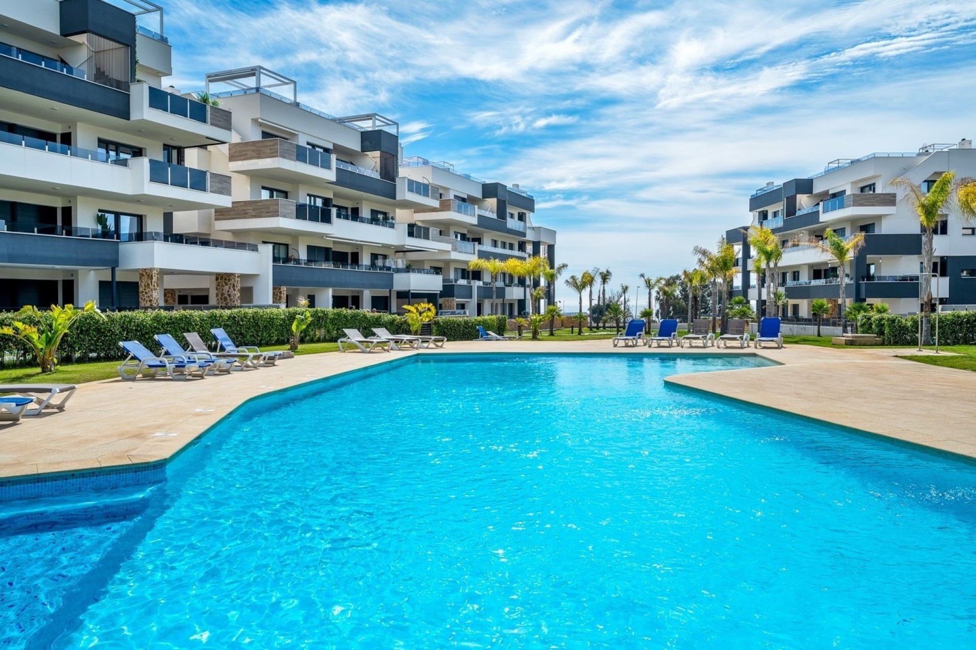 Herverkoop - Penthouse -
PLAYA FLAMENCA