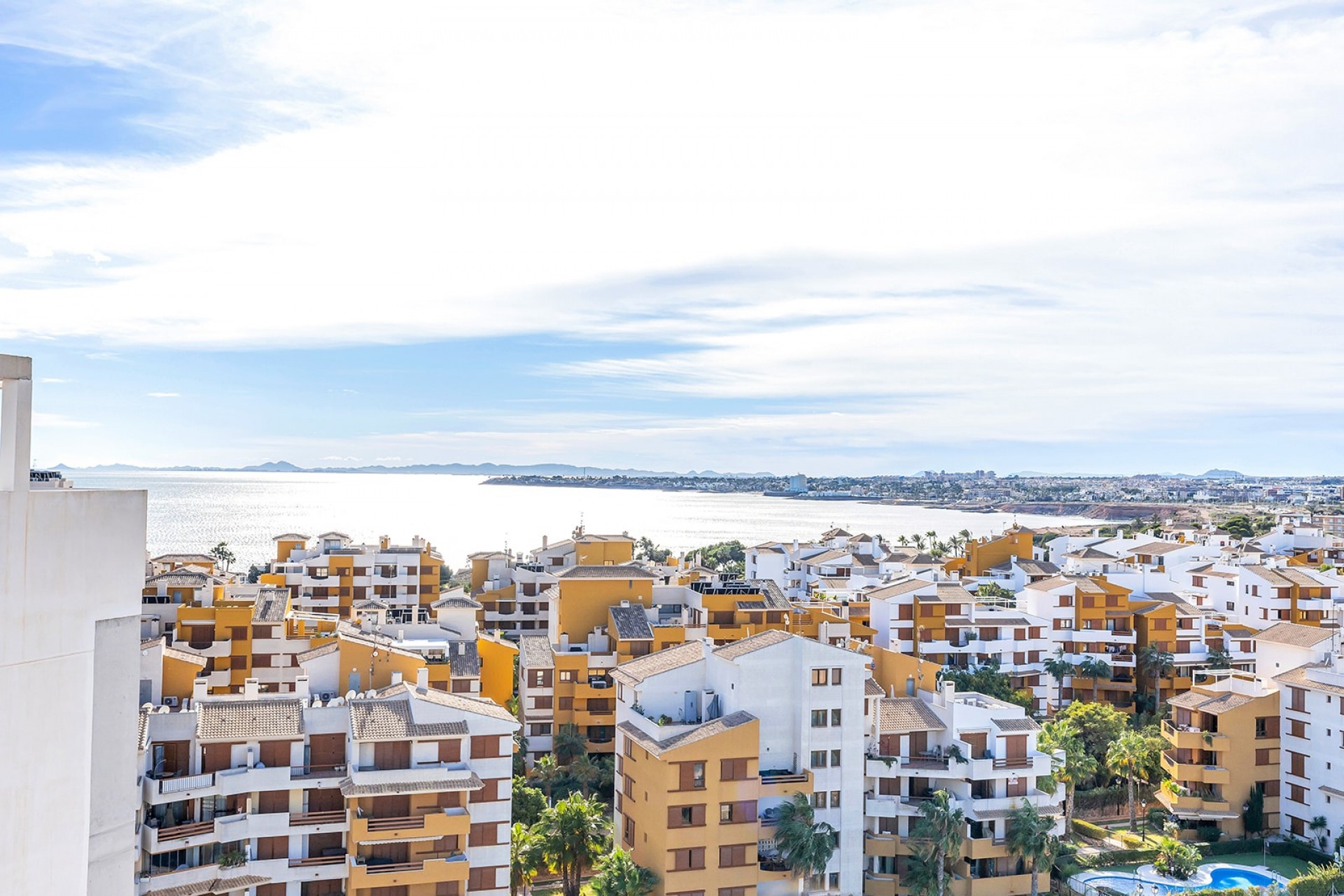 Herverkoop - Penthouse -
Torrevieja - Punta Prima