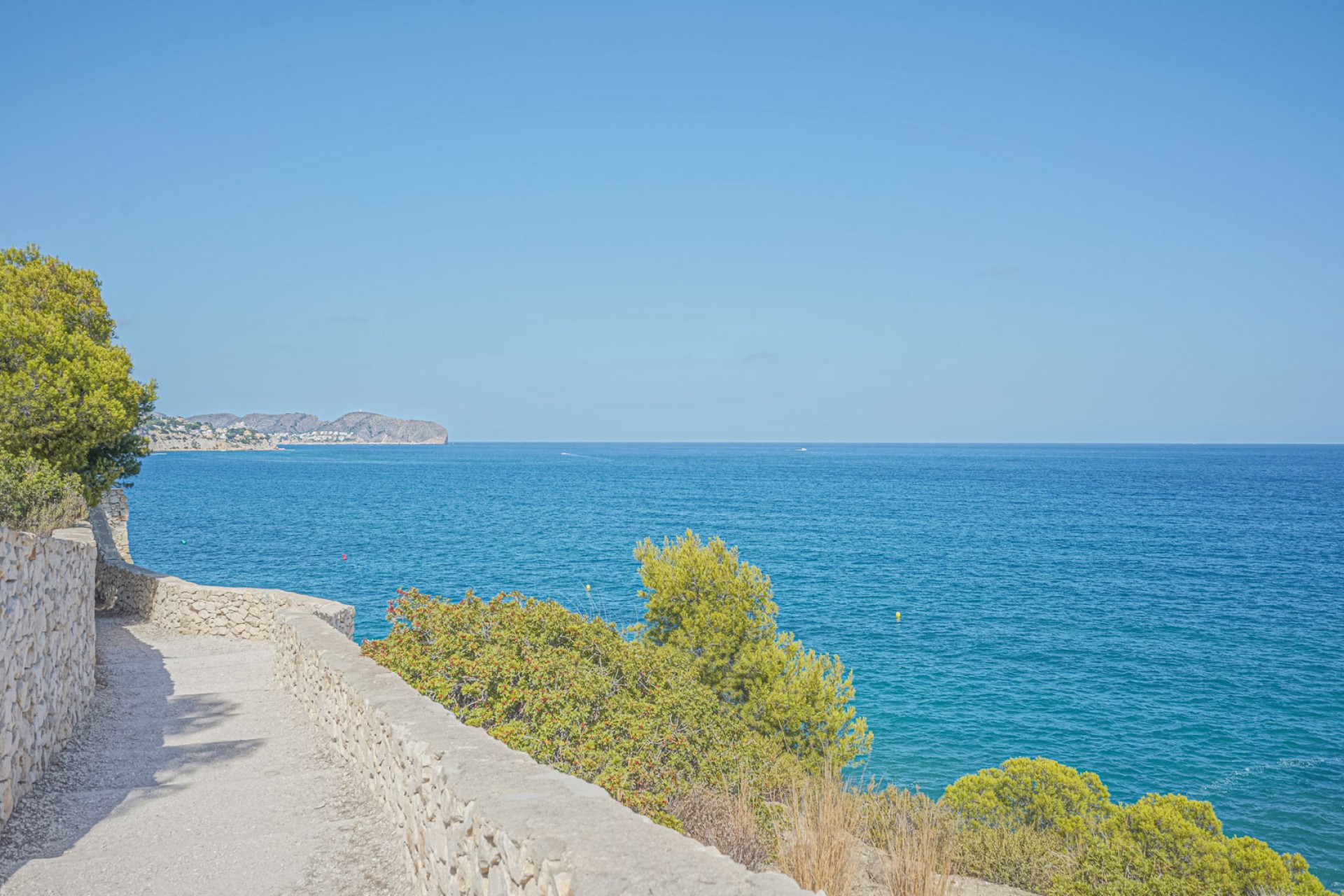 Herverkoop - Plot -
Benissa - Cala Baladrar