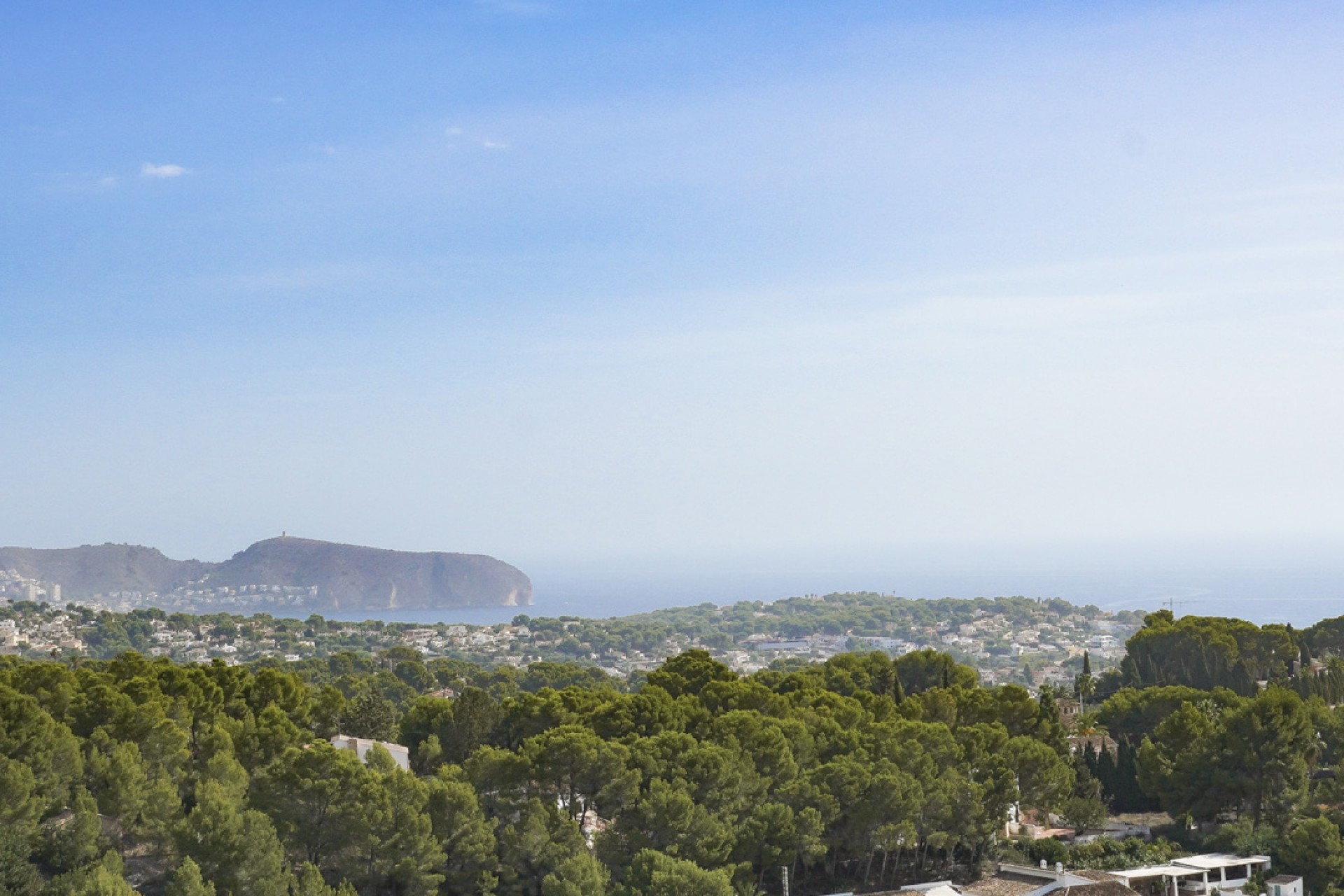 Herverkoop - Plot -
Benissa - La Fustera