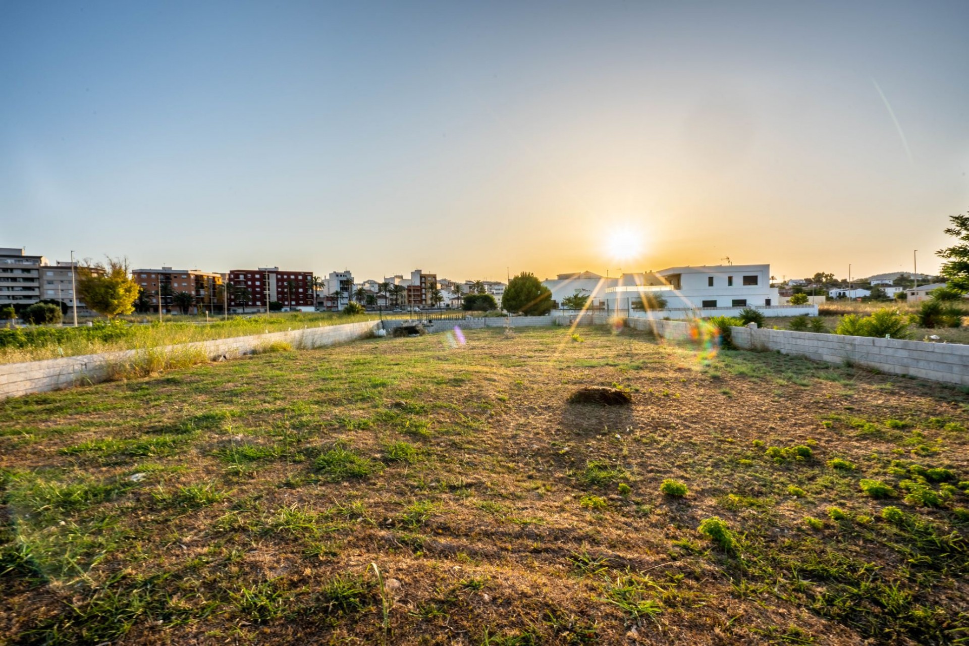 Herverkoop - Plot -
Gata de Gorgos - Centre