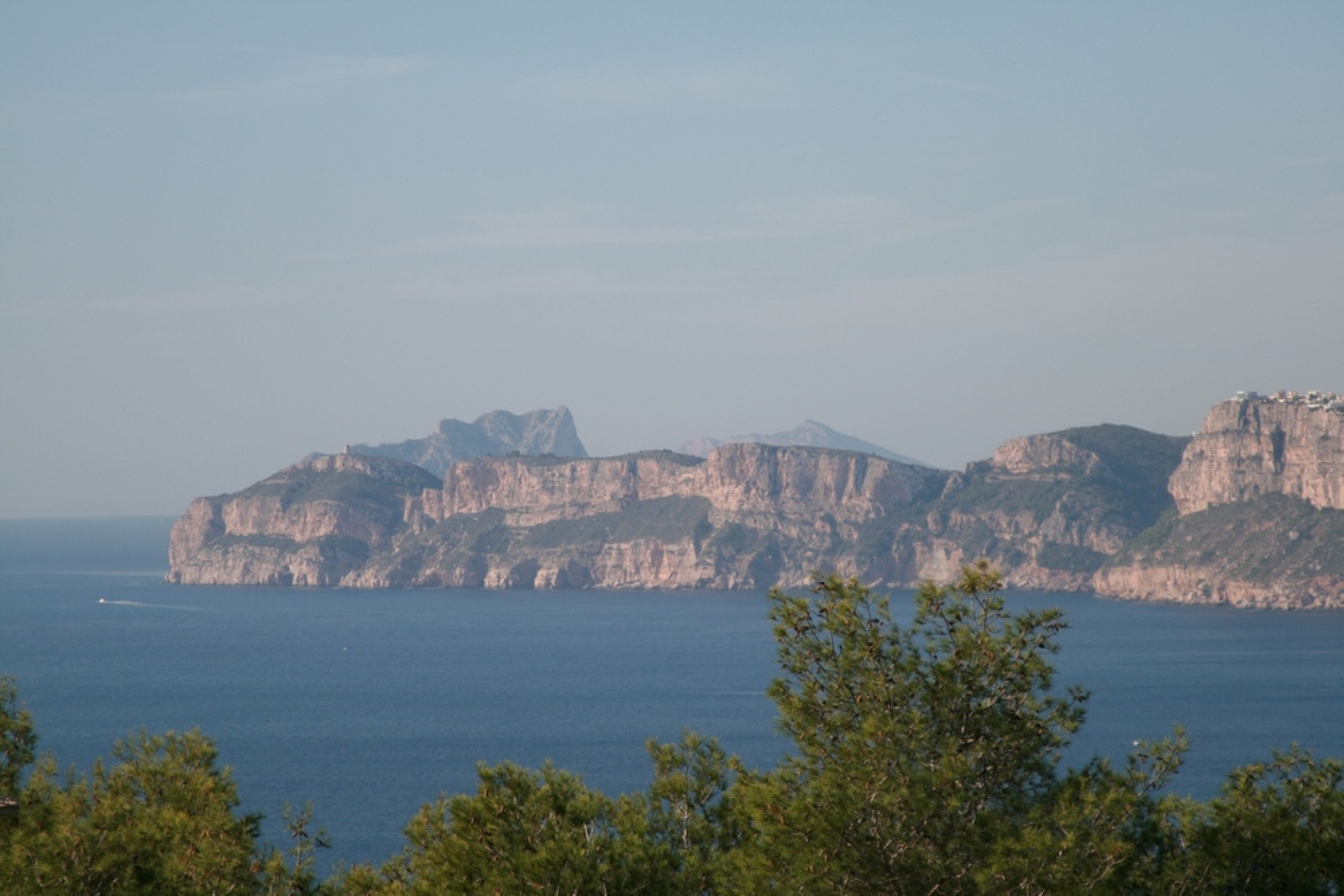 Herverkoop - Plot -
Jávea - Ambolo