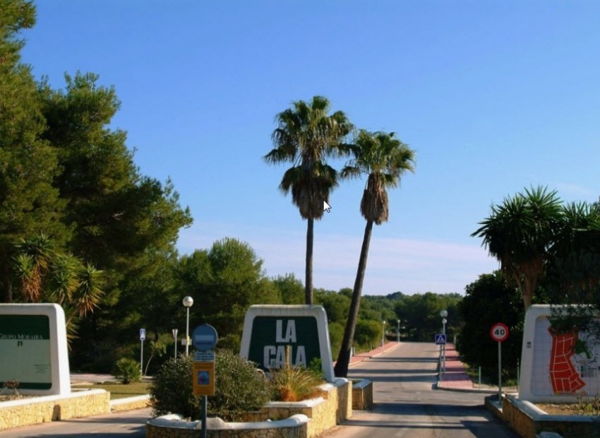 Herverkoop - Plot -
Jávea - La Cala