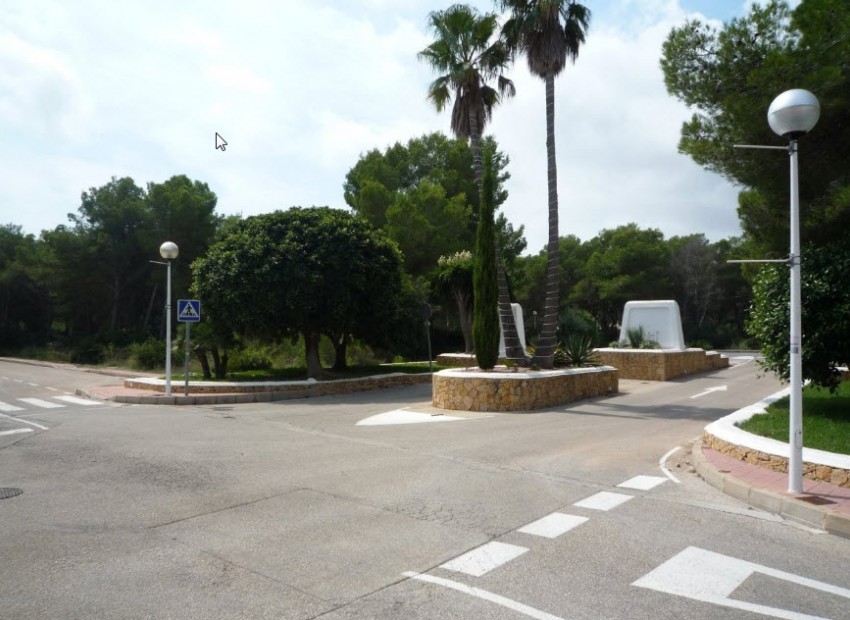 Herverkoop - Plot -
Jávea - La Cala