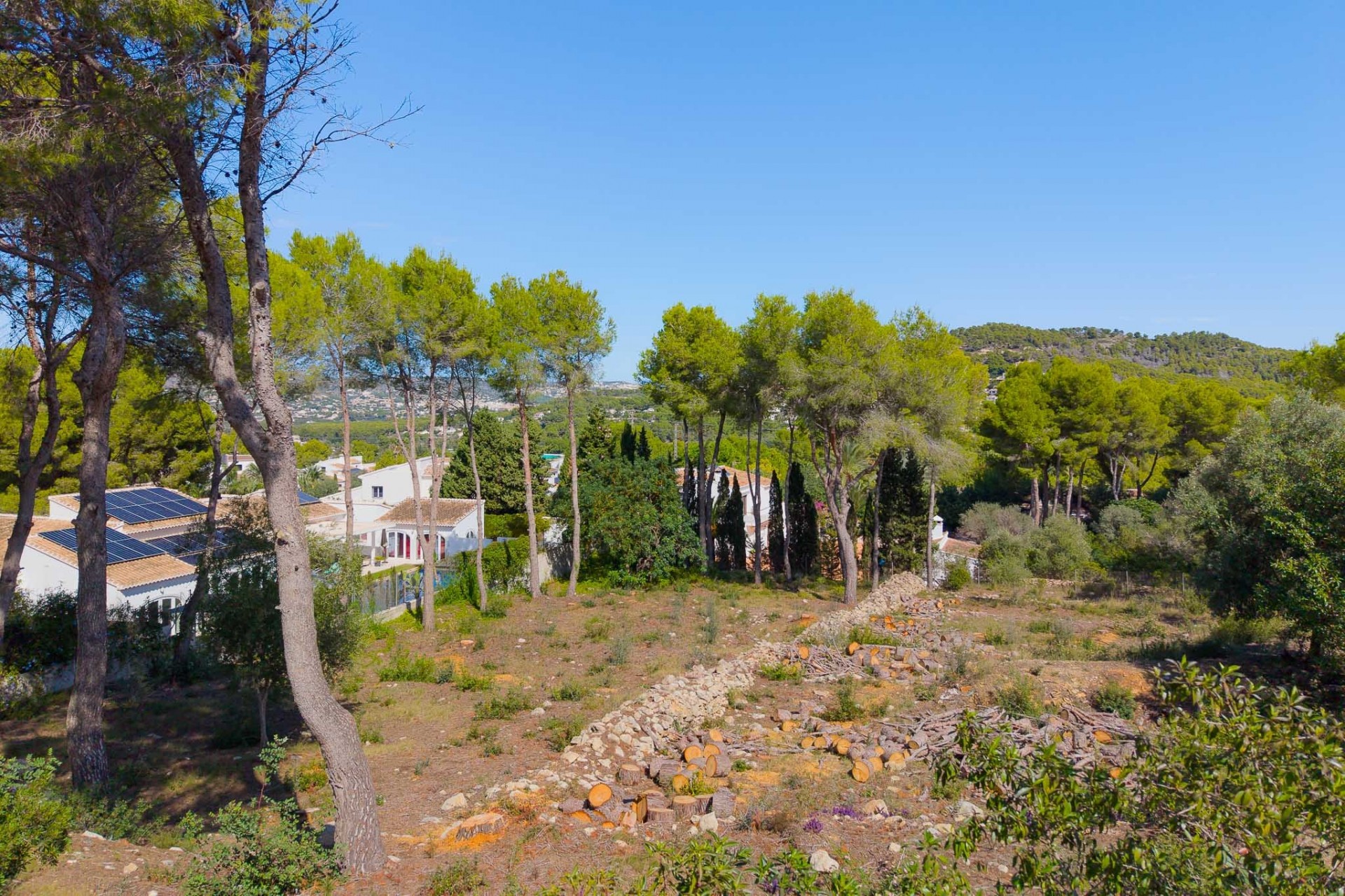Herverkoop - Plot -
Jávea - La Lluca