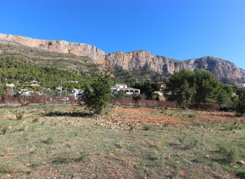 Herverkoop - Plot -
Jávea - Montgo