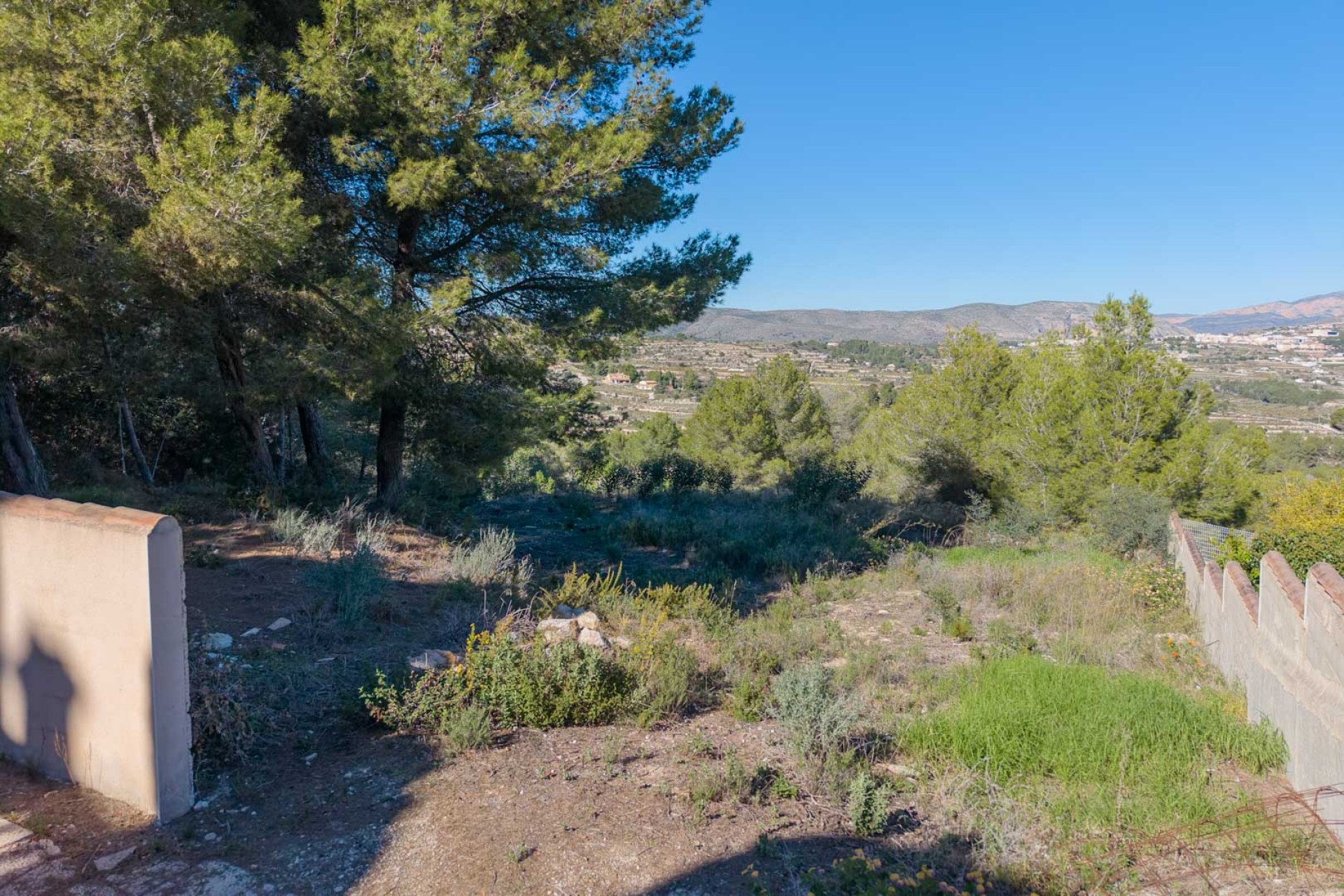 Herverkoop - Plot -
Moraira - Benimeit