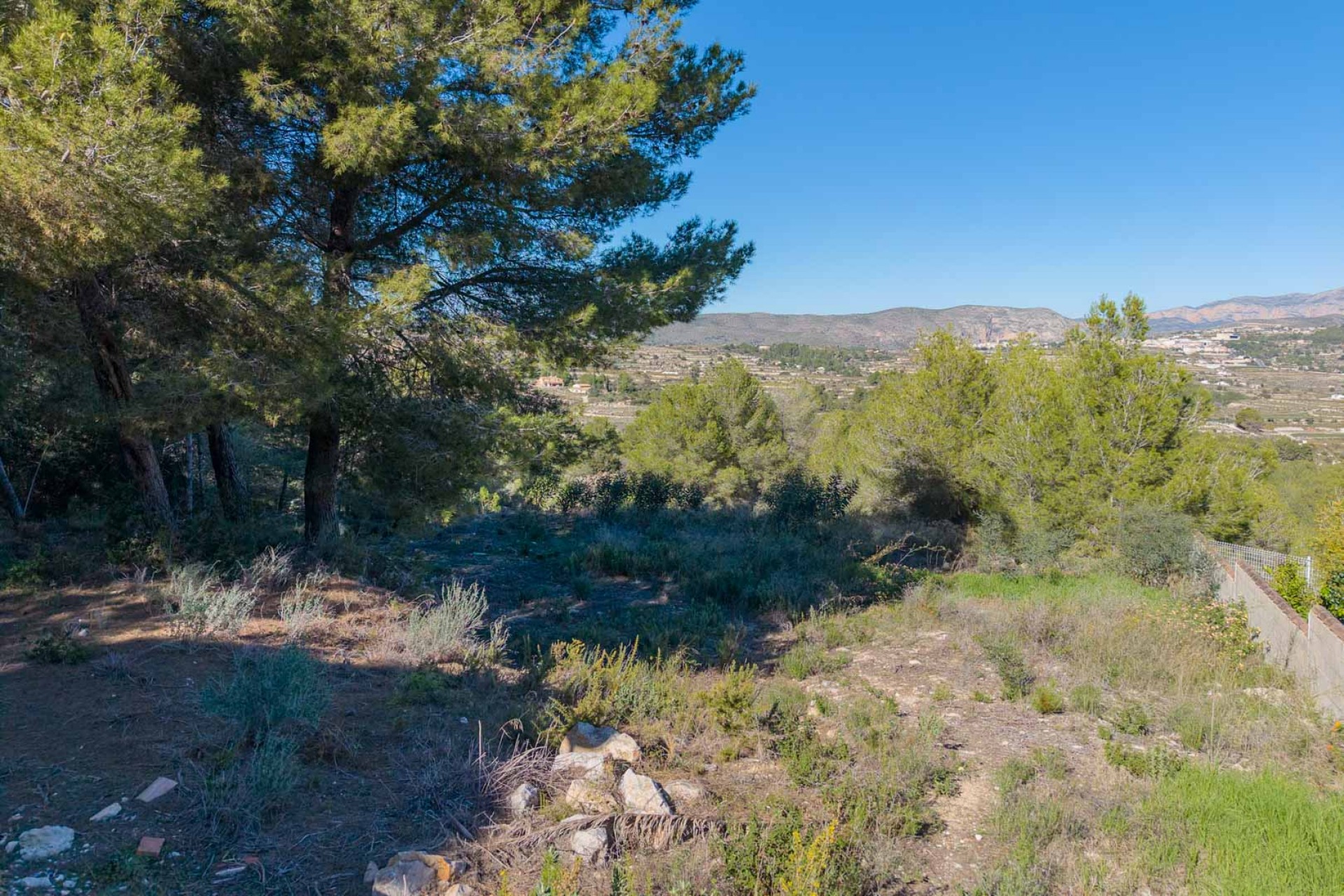 Herverkoop - Plot -
Moraira - Benimeit