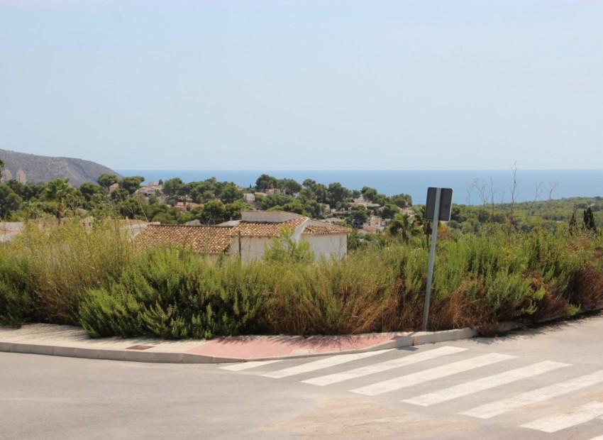 Herverkoop - Plot -
Moraira - Benimeit