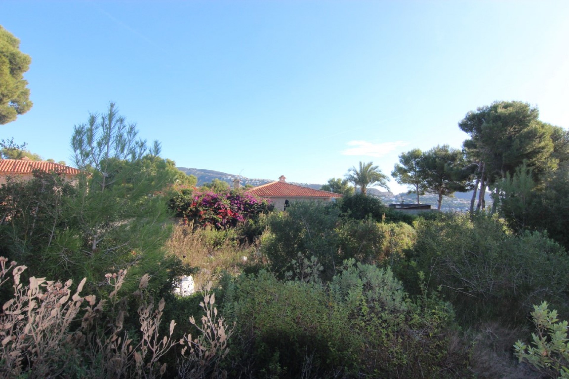 Herverkoop - Plot -
Moraira - Benimeit