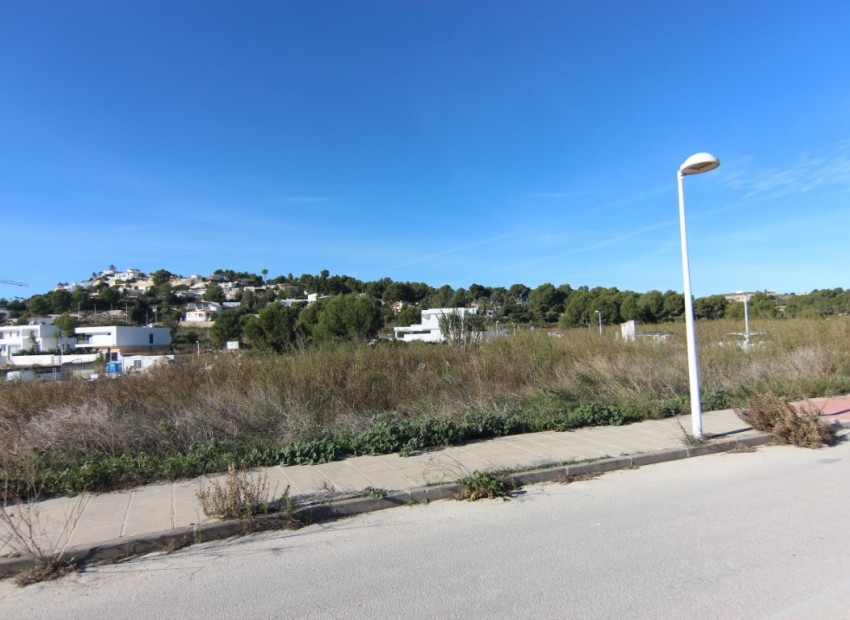 Herverkoop - Plot -
Moraira - Benimeit