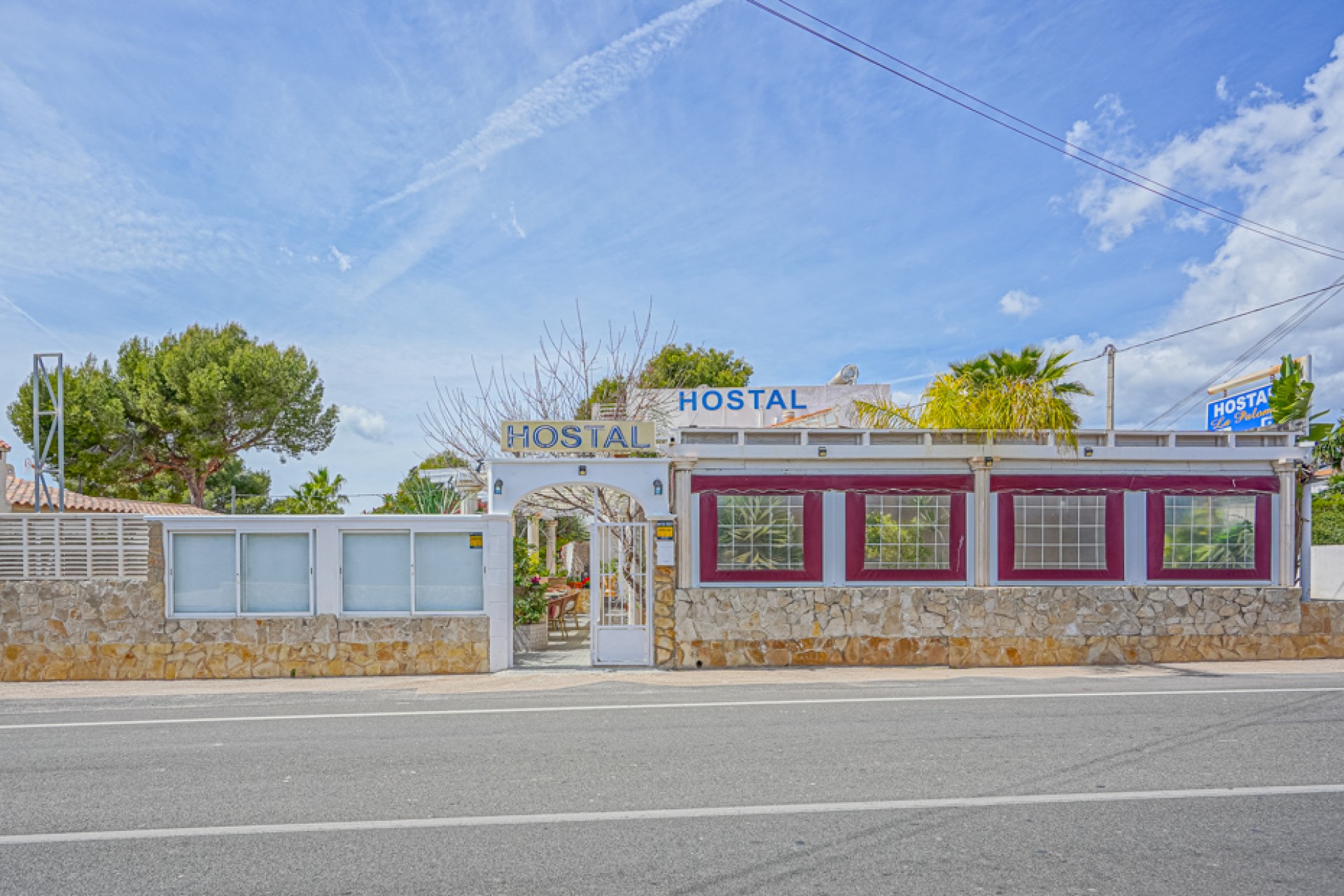 Herverkoop - Reclame -
Calpe - Les Bassetes