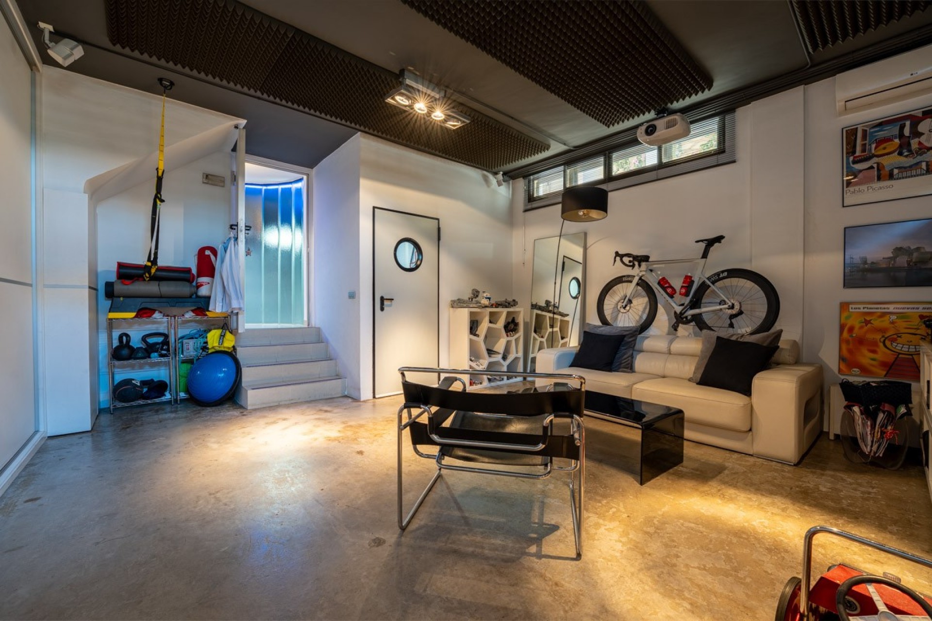 Herverkoop - Villa -
Alicante - Alicante Golf