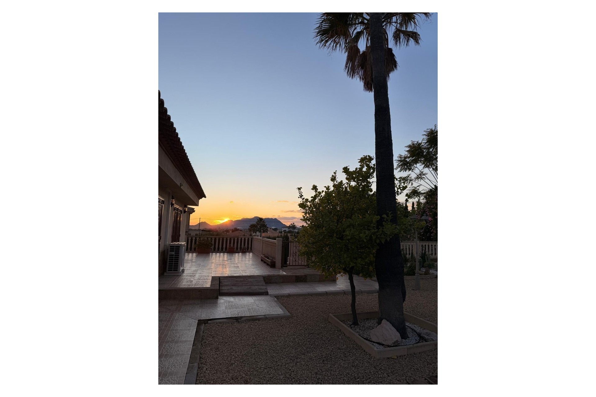 Herverkoop - Villa -
Alicante - Moralet - Cañada del Fenollar