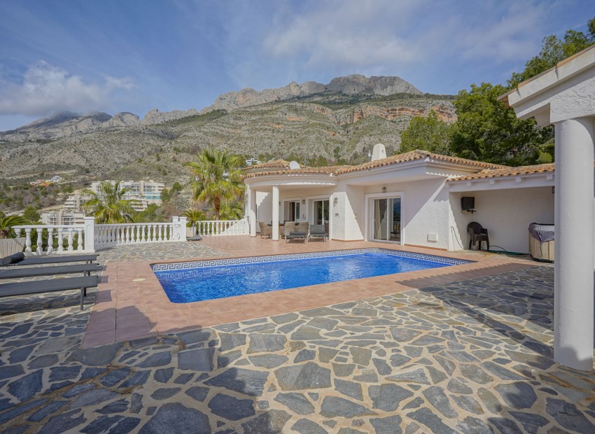 Herverkoop - Villa -
Altea - Alhama Springs