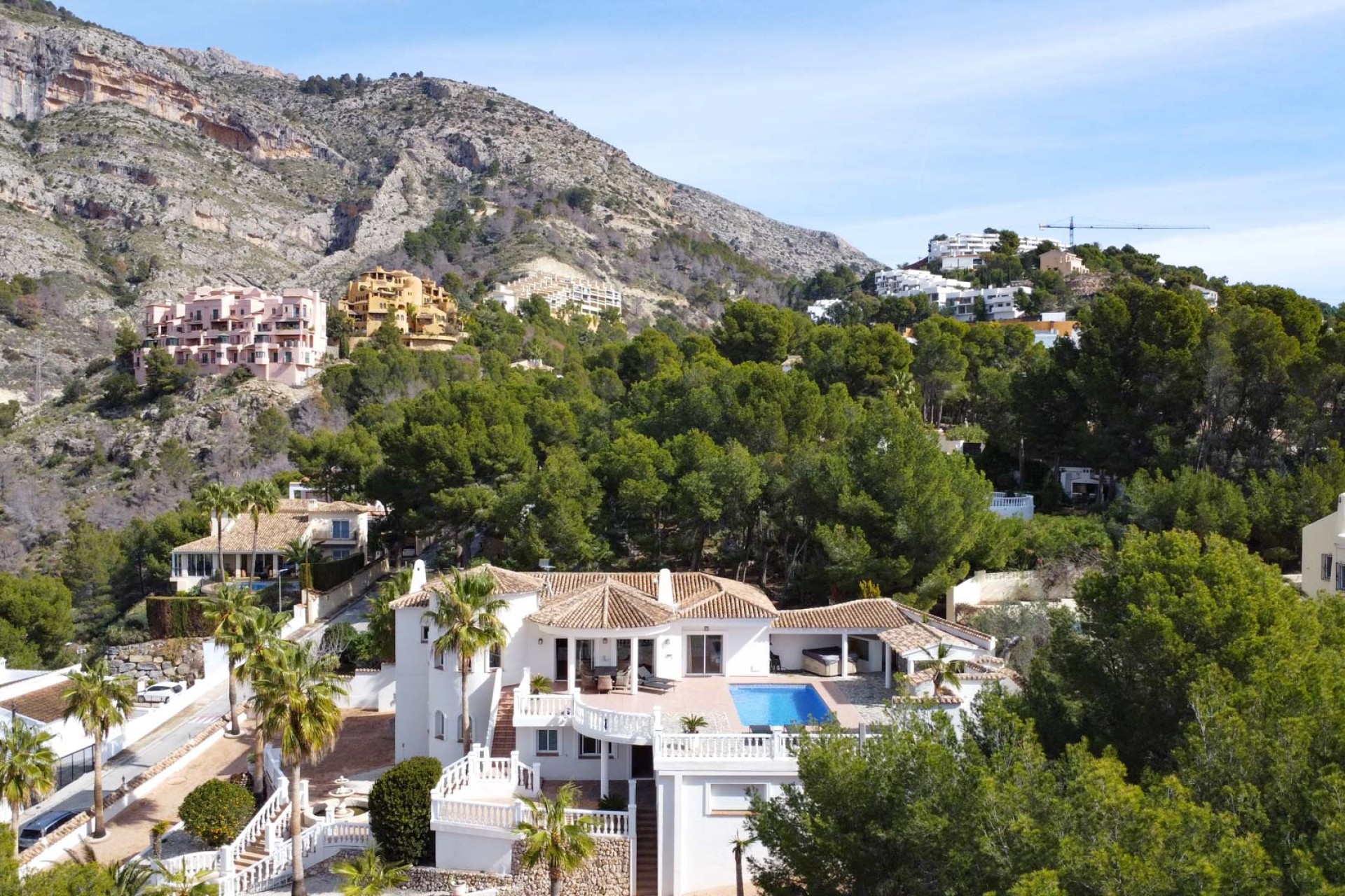 Herverkoop - Villa -
Altea - Alhama Springs