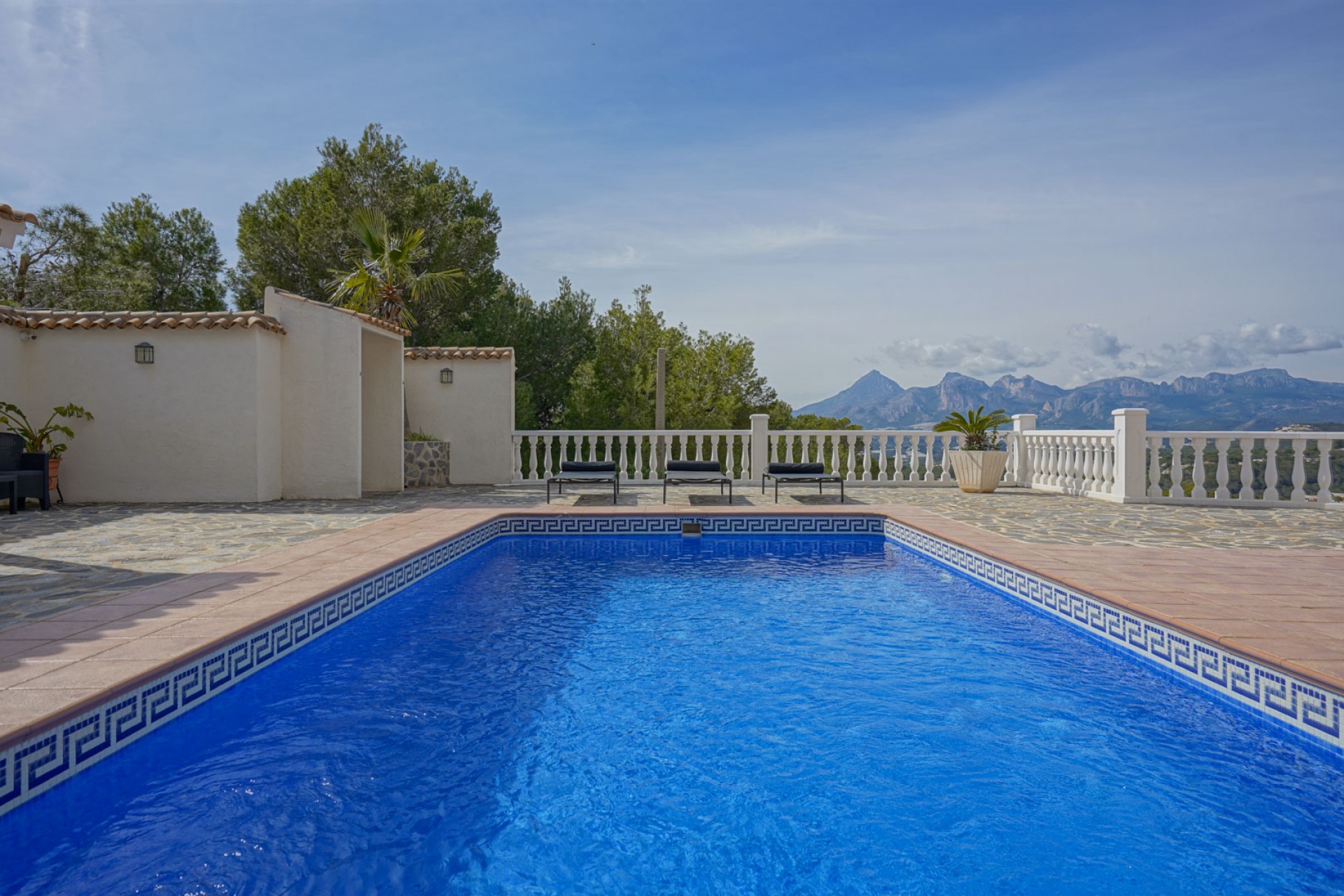 Herverkoop - Villa -
Altea - Alhama Springs