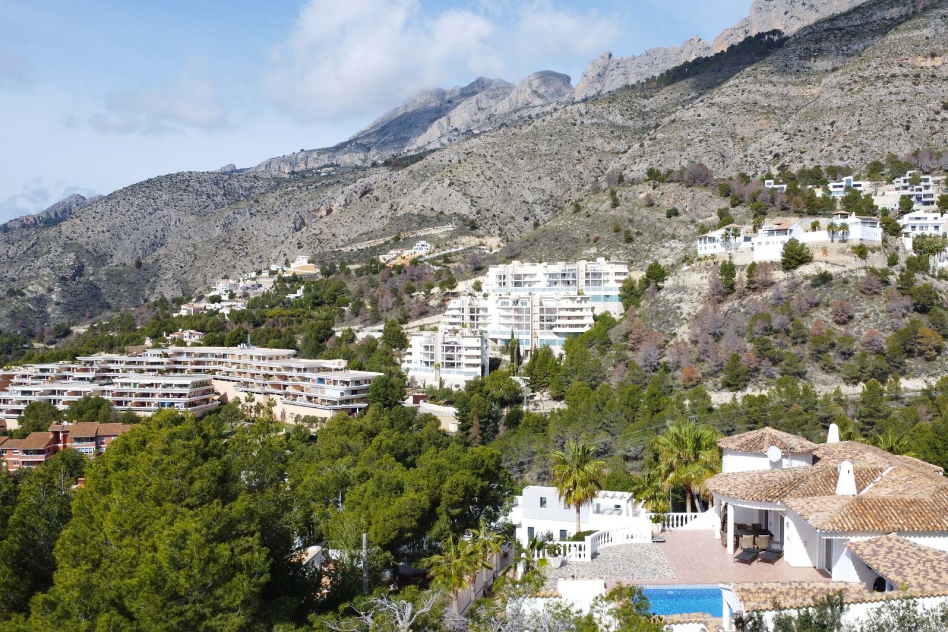 Herverkoop - Villa -
Altea - Alhama Springs