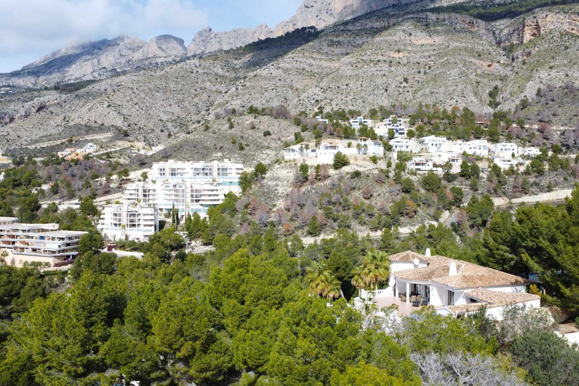 Herverkoop - Villa -
Altea - Alhama Springs