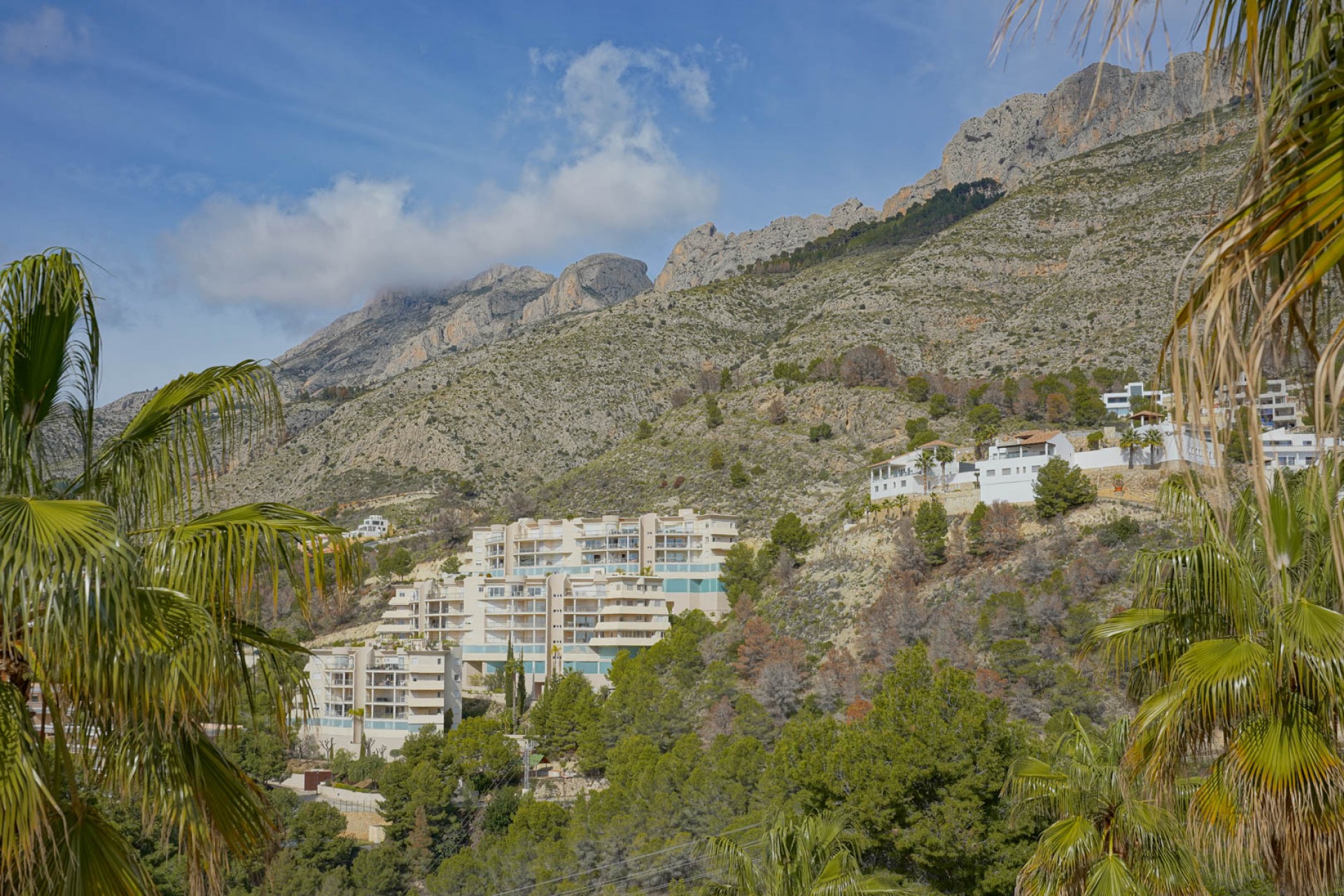 Herverkoop - Villa -
Altea - Alhama Springs