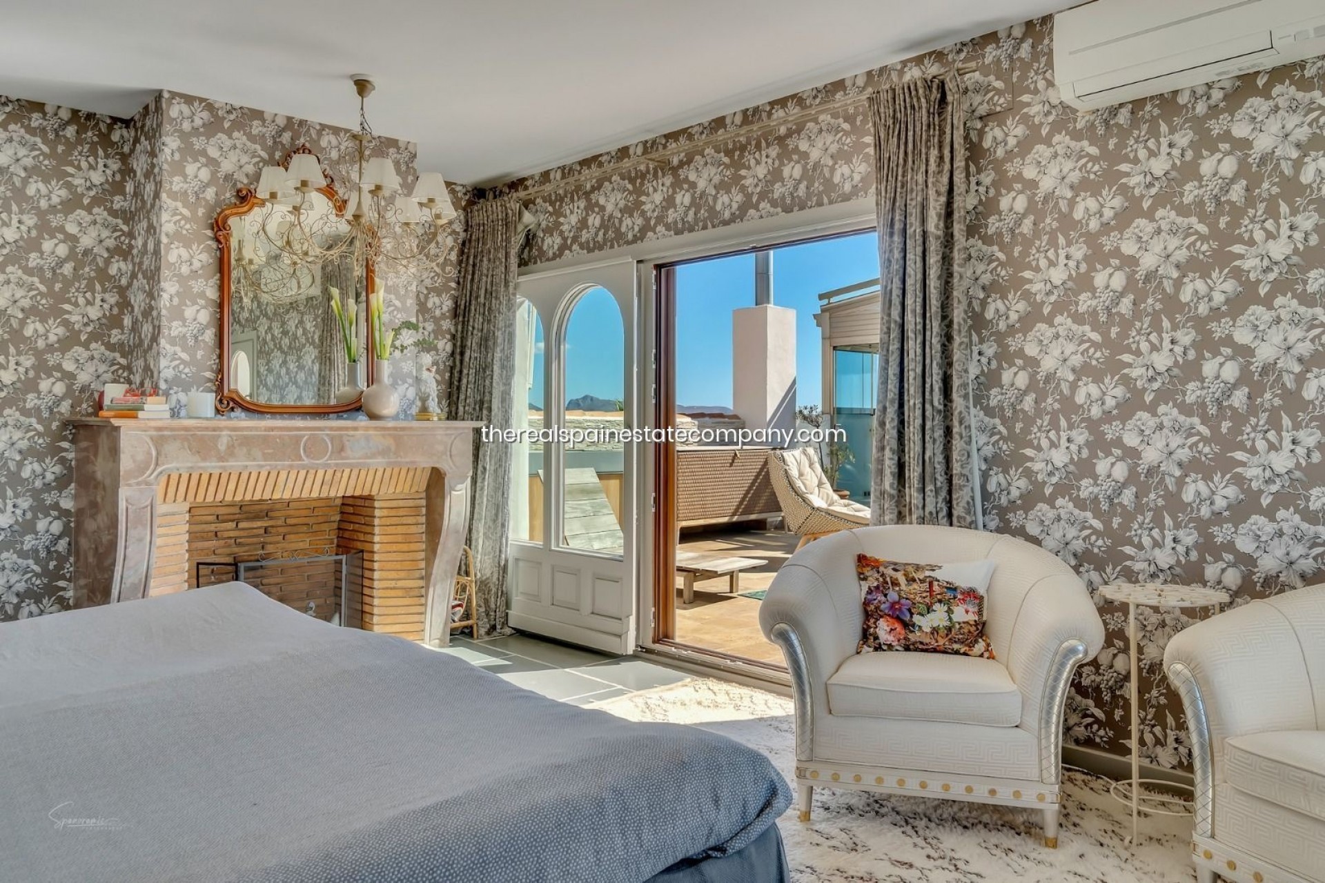 Herverkoop - Villa -
Altea - Altea ciudad