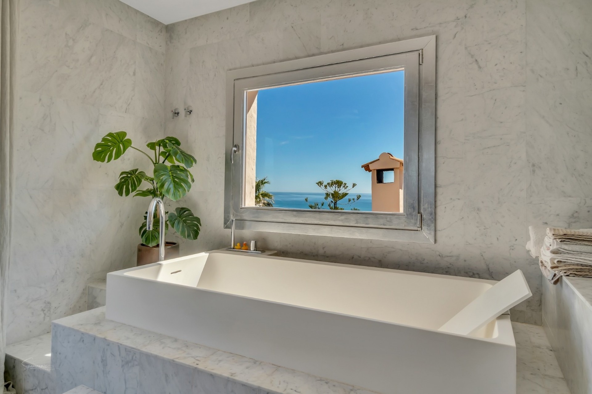 Herverkoop - Villa -
Altea - Altea ciudad
